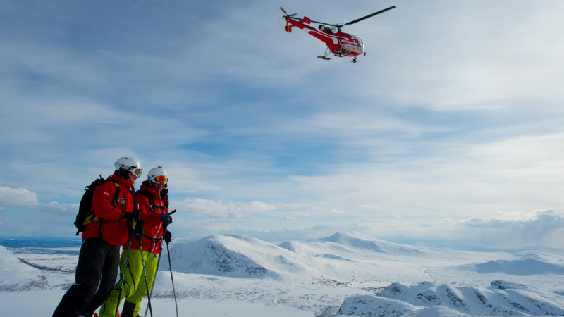 Helinord är ett helikopterförtetag som har flygit skidåkare i Kittelfjäll sedan 1983, de erbjuder heliski tillsammans med erfarna piloter och guider och hittar alltid de bästa åken för dagen och ger dig en oförglömlig skidupplevelse. Under sommar och höst erbjuder de även transport för vandrare, fiskare och jägare. De anordnar även rundflyg året om.
